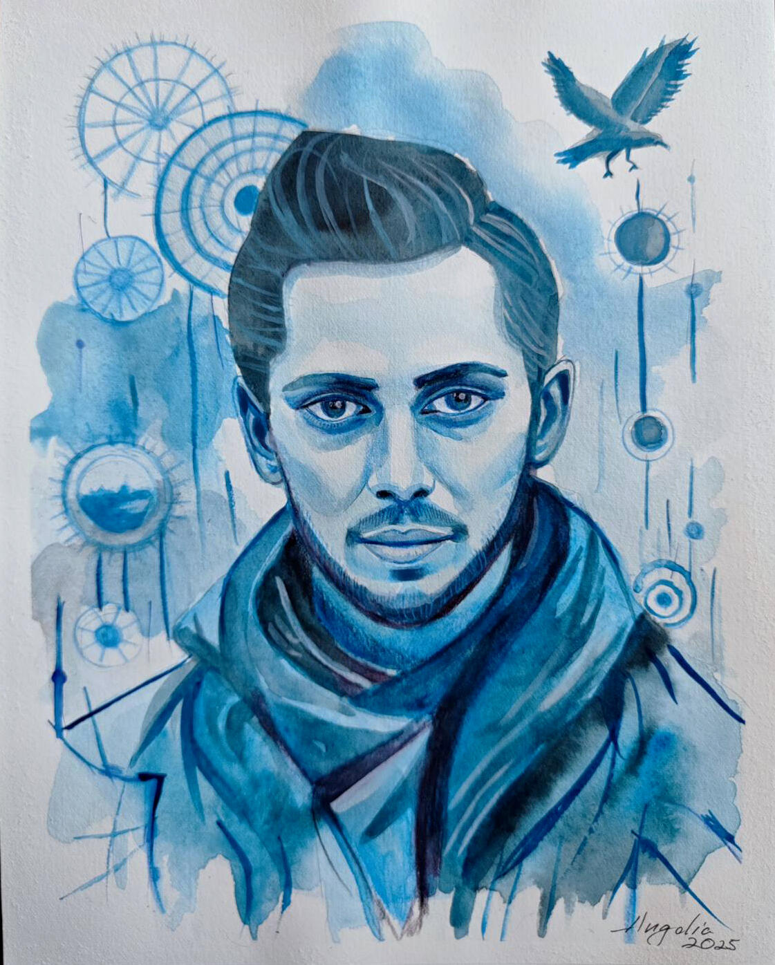 Mėlynas gilus žvilgsnis tarp pasaulių. Mėlynais atspalviais tapytas jauno vyro portretas su abstrakčiais geometriniais simboliais, perteikiančiais vidinio pasaulio gilumą ir minčių kosmosą.